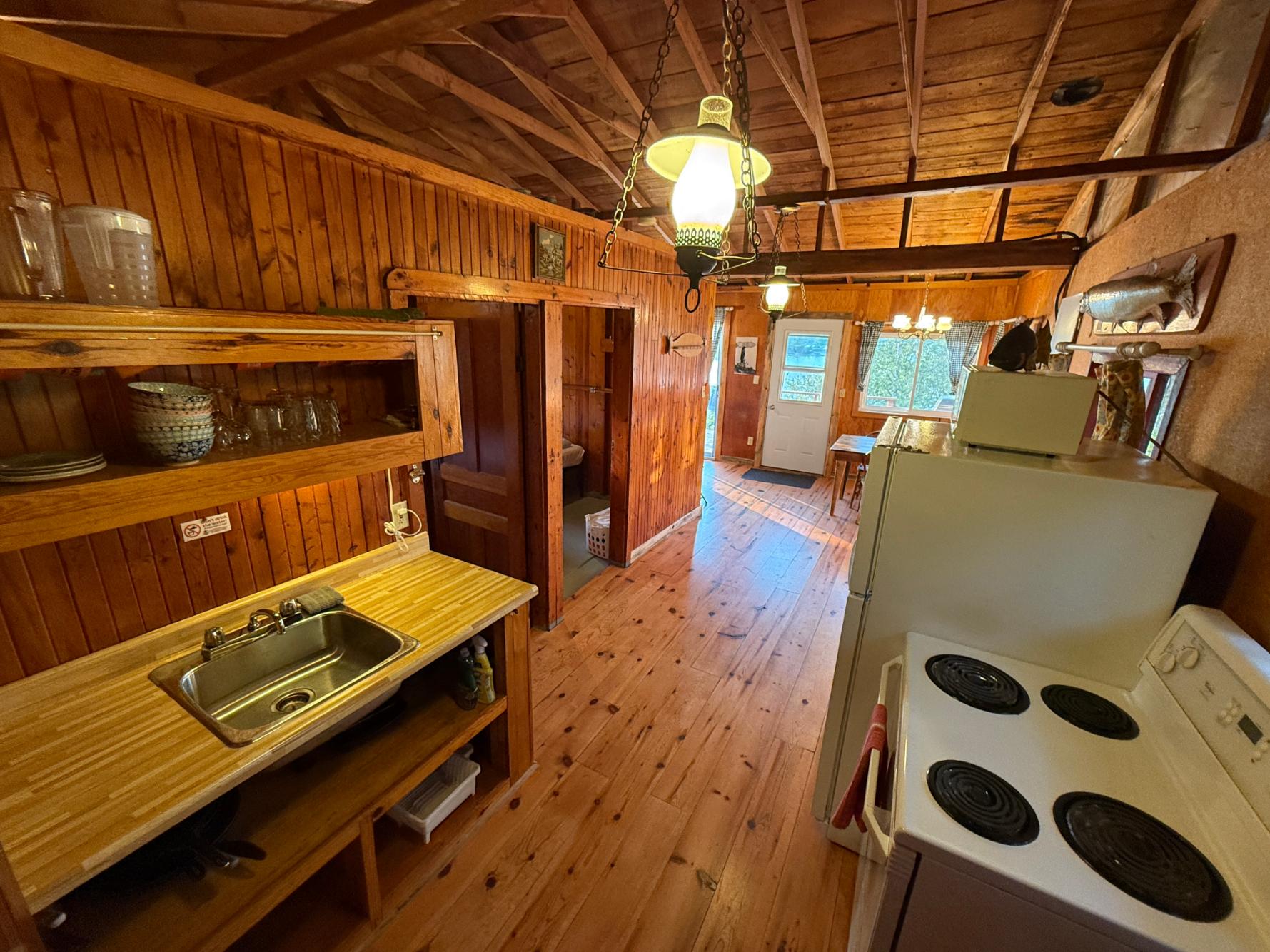 Cabin #3 - Image 6