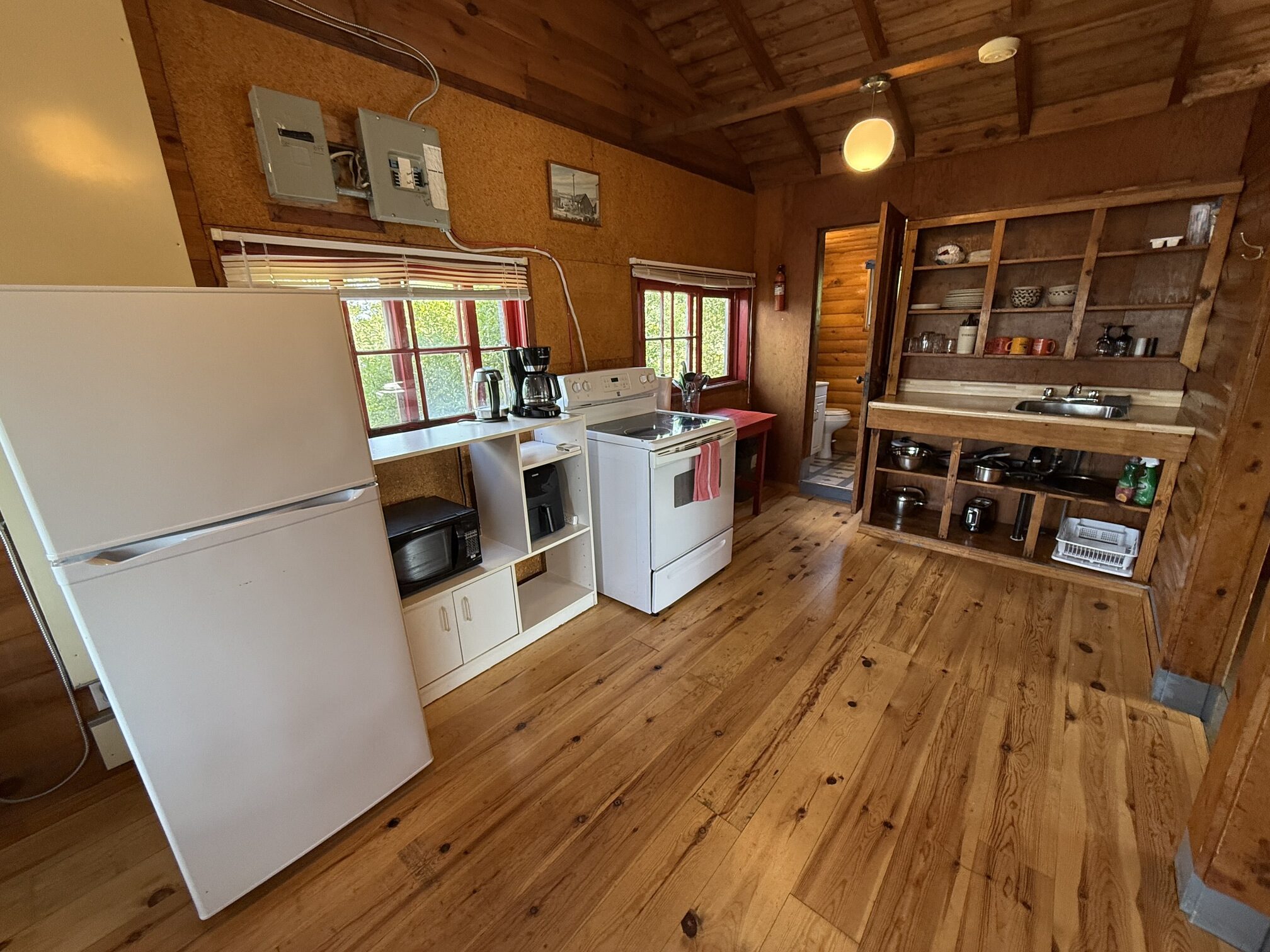 Cabin #6 - Image 3